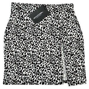 NWT PrettyLittleThing Shape Leopard Print Women’s Pull-On Mini Skirt Size 8